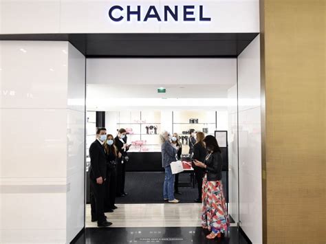 directeur magasin chanel|Chanel emplois.